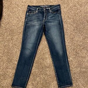 American Eagle Medium Wash Skinny Jeans